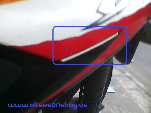 Tips & Trik Cara Memasang Striping Khusus Motor Honda b