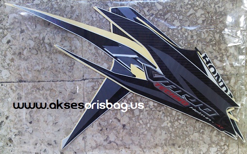 Jual Striping Motor Honda Vario Techno 125 FI Helm-In p