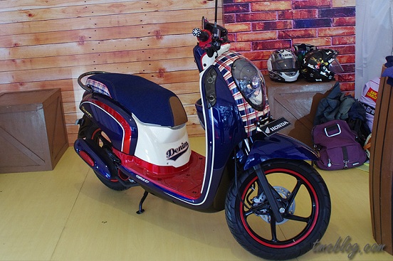 Honda Scoopy FI Denim Edition : Fashion Retro s